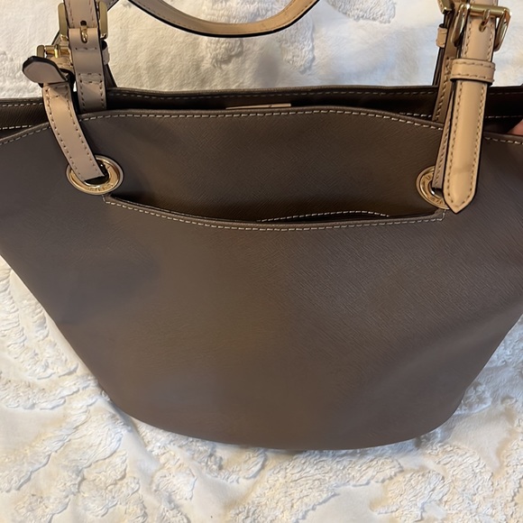 Michael Kors leather handbag - Picture 5 of 5